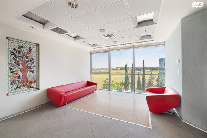 משרדים, מאיר אריאל, נתניה