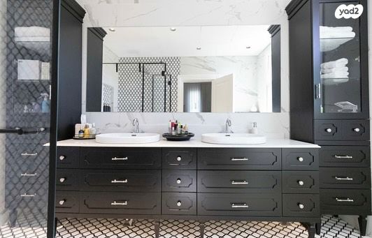 בית פרטי/ קוטג', הזמר העברי, הרצליה