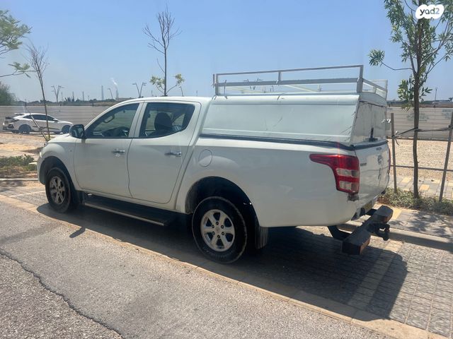 מיצובישי טרייטון / L200