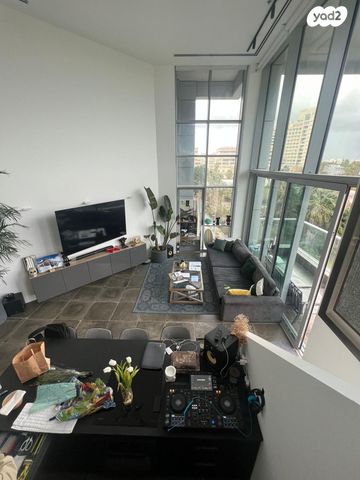 דירה, שדרות לוי אשכול 2, כוכב הצפון, תל אביב יפו