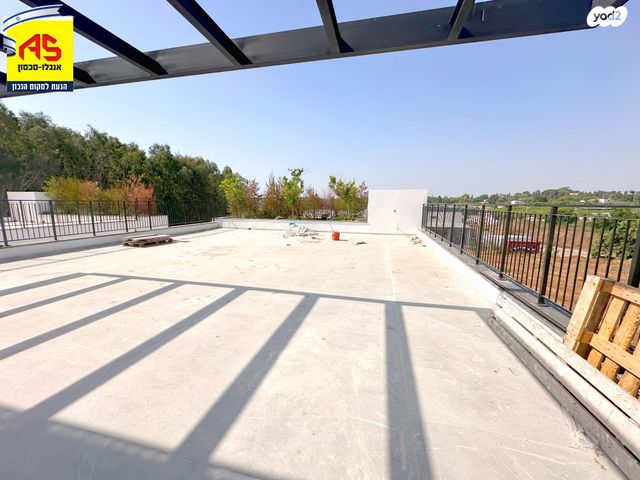 גג/ פנטהאוז, תל מונד