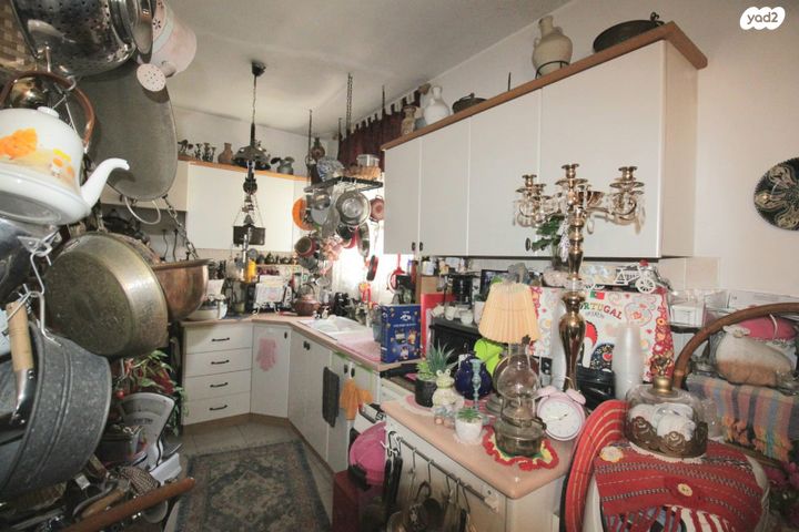 דירה, אז"ר, ראשון לציון