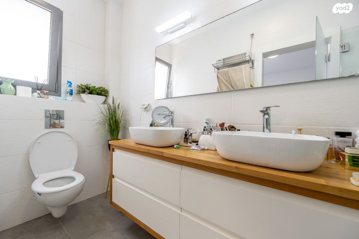 דירה, יטקובסקי אחים, פתח תקווה