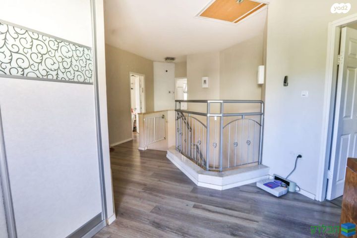 דו משפחתי, ראשונים, ראשון לציון