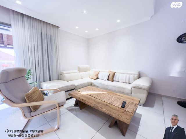 בית פרטי/ קוטג', ספיר, גן יבנה