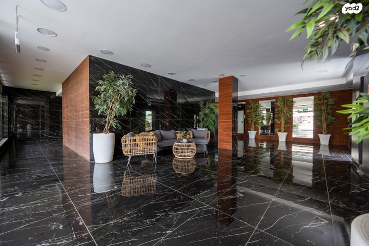 דירה, יטקובסקי אחים, פתח תקווה