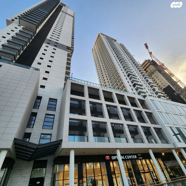 אולמות, הקוממיות 9, הנביאים, בת ים