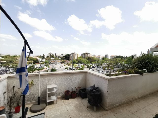 דירה, מענית, כפר סבא