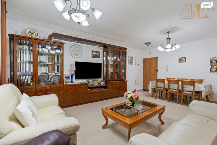 רא"ל מוטה גור 