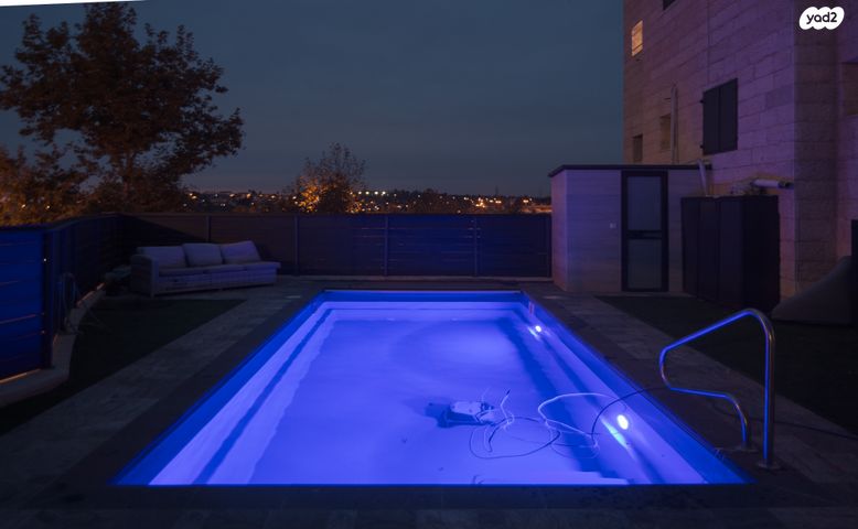 דירת גן, צור הדסה