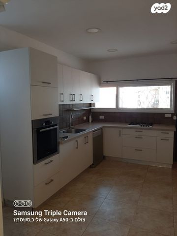 דו משפחתי, אליעזר קפלן 17, נווה דוד, רמלה