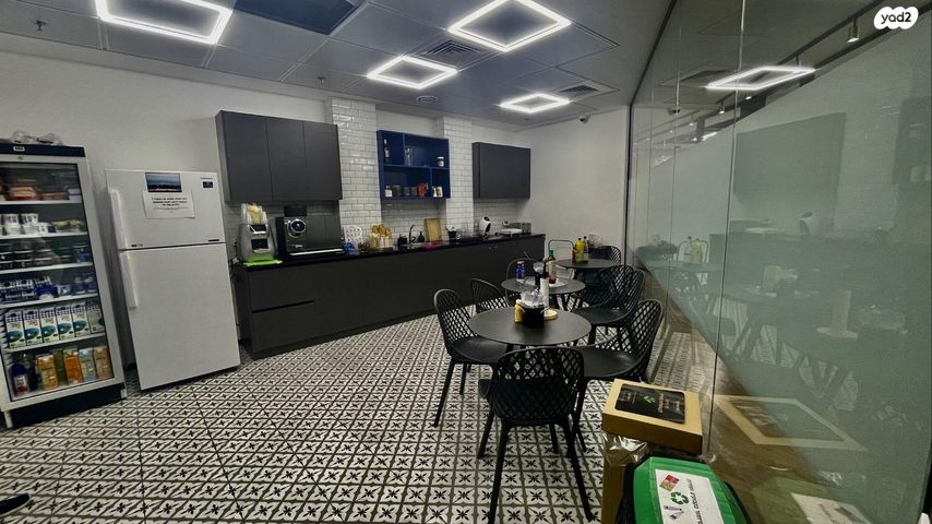 משרדים, אריאל שרון 4, גבעתיים