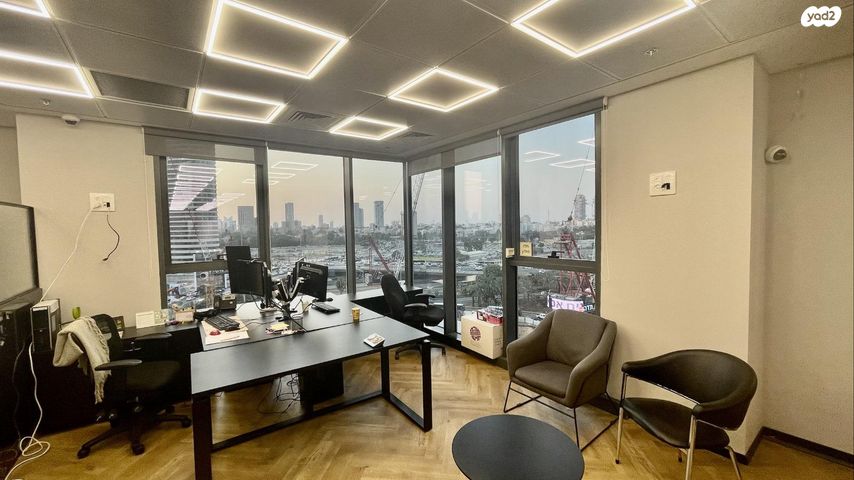 משרדים, אריאל שרון 4, גבעתיים