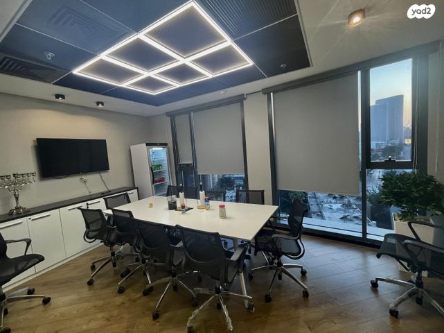 משרדים, אריאל שרון 4, גבעתיים