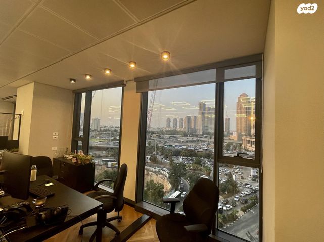 משרדים, אריאל שרון 4, גבעתיים