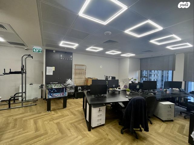 משרדים, אריאל שרון 4, גבעתיים