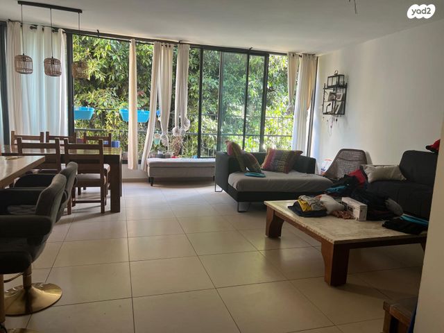 דירה, סמטת יואב, רמת השרון