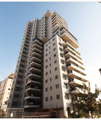 שדרות האגמים 11