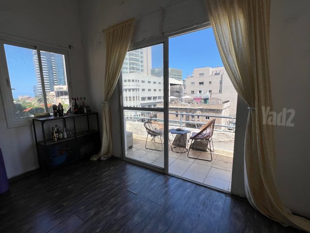 דירה להשכרה בתל אביב יפו (תיווך) — 2