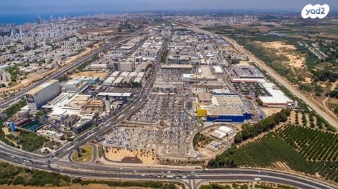 חנויות/ שטח מסחרי