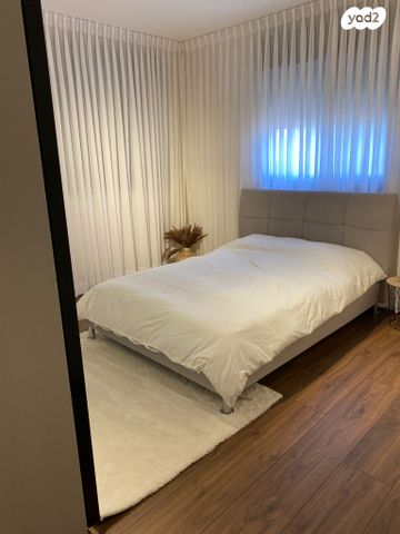 דירה, תדהר, המכבים, גבעת זאב