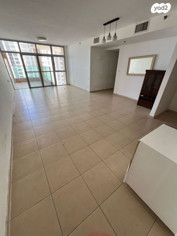 דירה, חיל האוויר 5, ראשון לציון