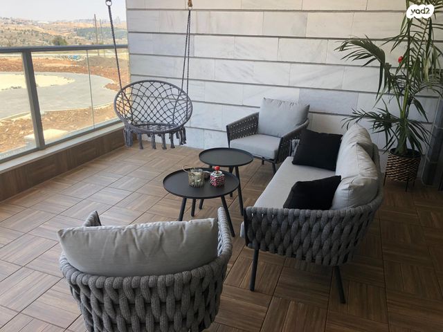 דירה, תדהר, המכבים, גבעת זאב