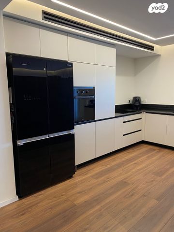 דירה, תדהר, המכבים, גבעת זאב