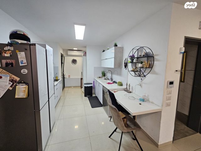 דירת גן, אבנר חי שאקי, גילה, ירושלים