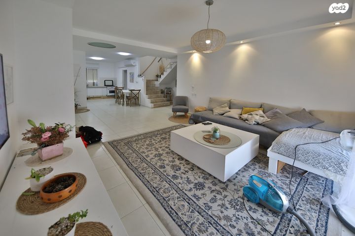 גג/ פנטהאוז, קרית ביאליק