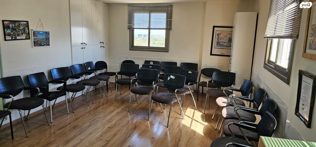 משרדים, רחובות