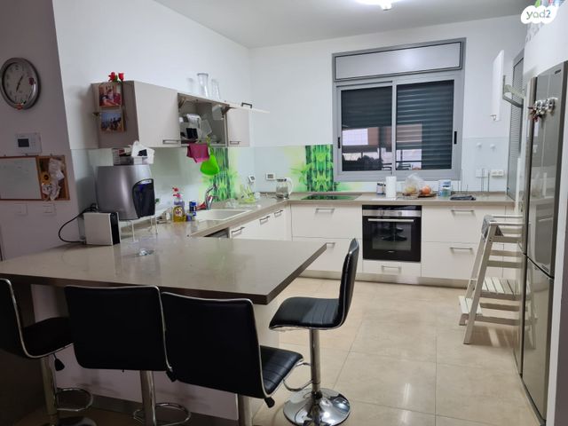 דירה, גדעון האוזנר, באר שבע