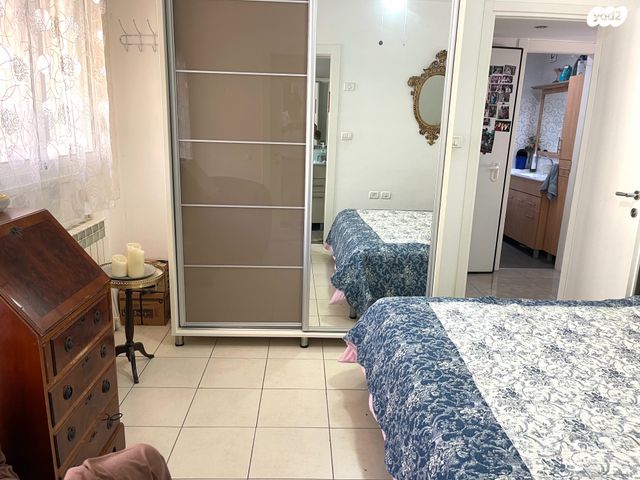 דירה, זאב פלק, חומת שמואל, הר חומה, ירושלים