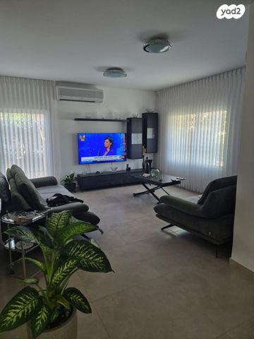 בית פרטי/ קוטג', ורד, באר שבע