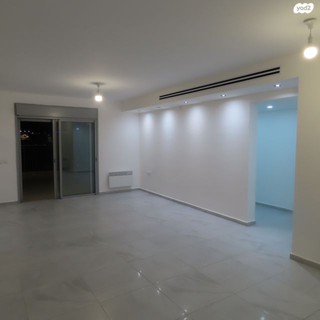 דירה, אדמונד סחייק, מלחה, מנחת, ירושלים