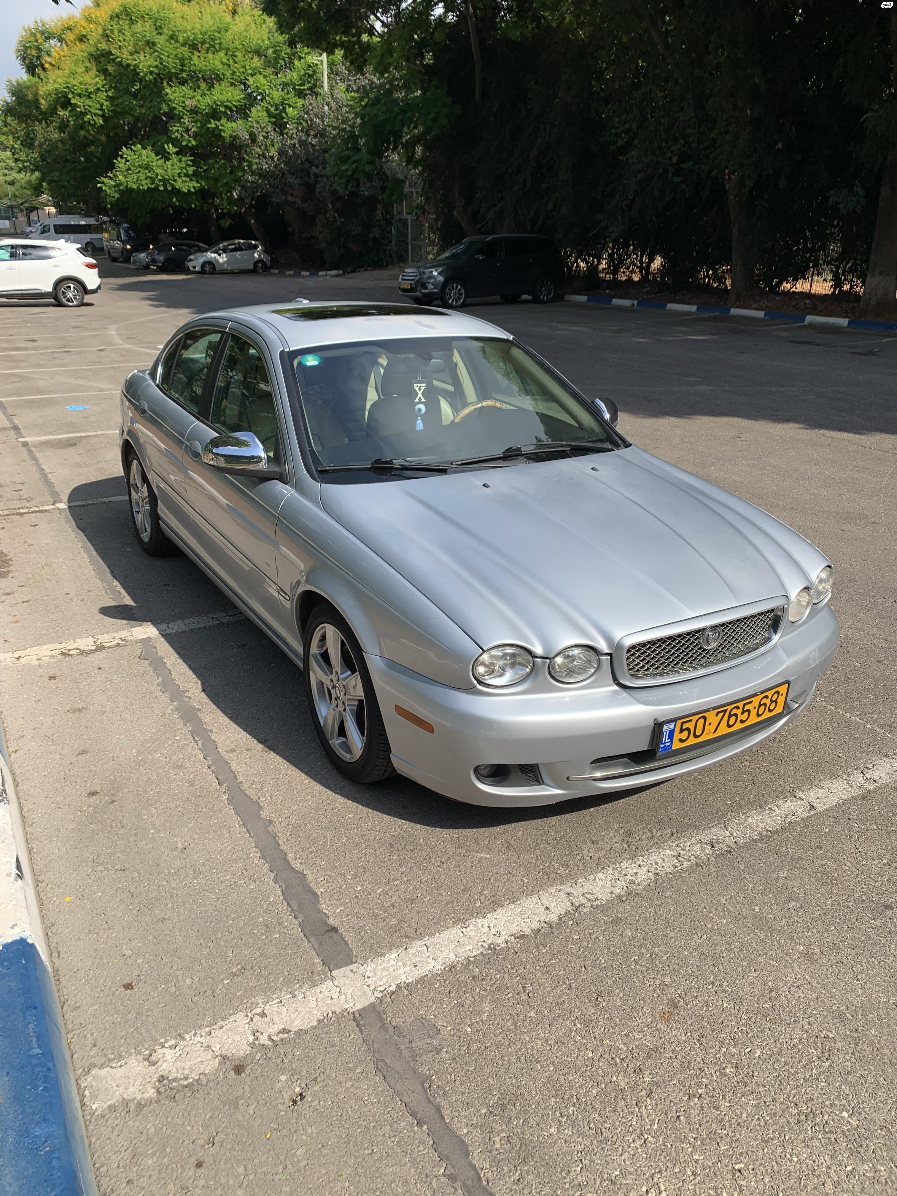 מודעת רכב יגואר X-type