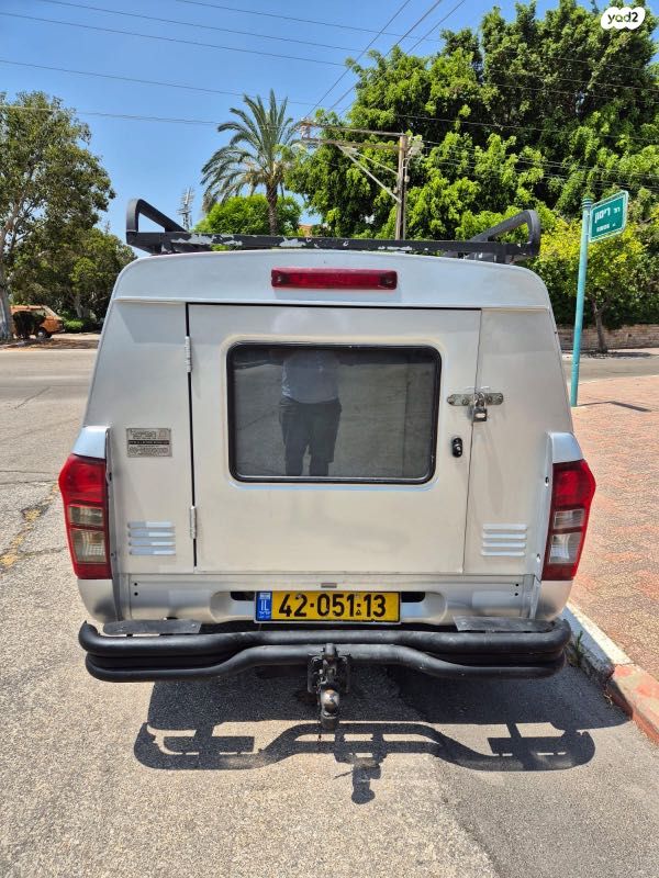 איסוזו די-מקס