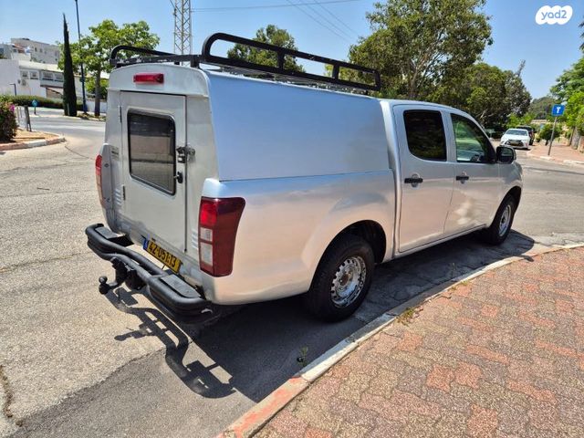 איסוזו די-מקס