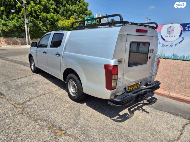 איסוזו די-מקס