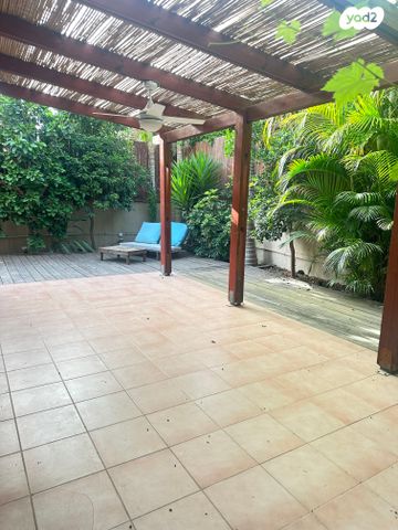 דו משפחתי, כפר יונה