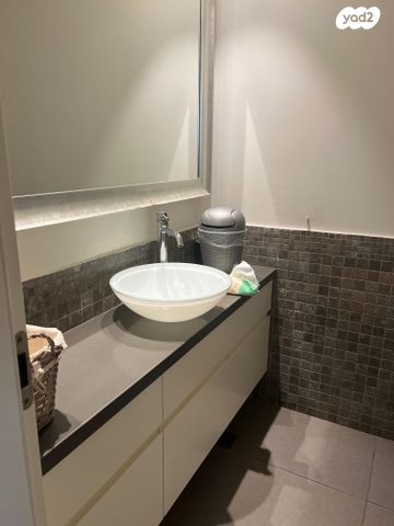 גג/ פנטהאוז, טולקובסקי, גני צהלה, רמות צהלה, תל אביב יפו