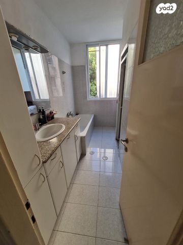 דירה, ז'בוטינסקי, אברמוביץ', ראשון לציון