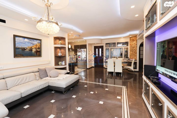 דירה, דר' ישראל בורגנסקי 3, נוף הטיילת, נתניה