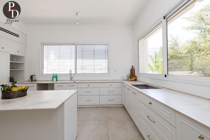 דו משפחתי, כפר יונה