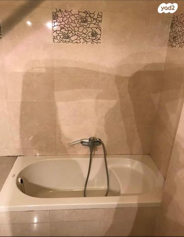 דירה, ההסתדרות, נאות שושנים, חולון