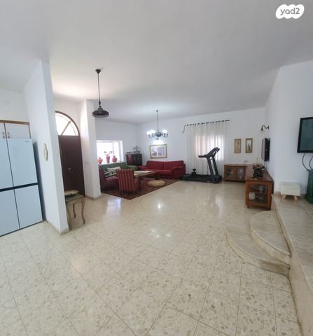 בית פרטי/ קוטג', פרדס חנה כרכור