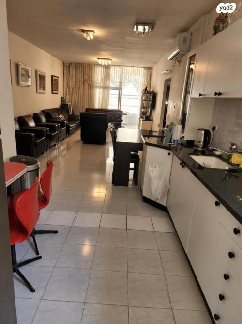 דירה, יהודה הלוי 1, דרום מערב ותיק, בת ים