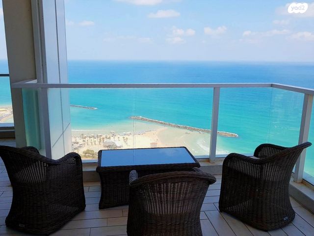 גג/ פנטהאוז, דוד המלך, צפון מערב מרכז העיר, נתניה