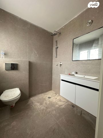 דירה, יצחק שדה 65, ביצרון ורמת ישראל, תל אביב יפו