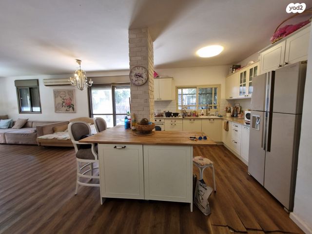 דירת גן, שוהם, הצבאית, כפר יונה